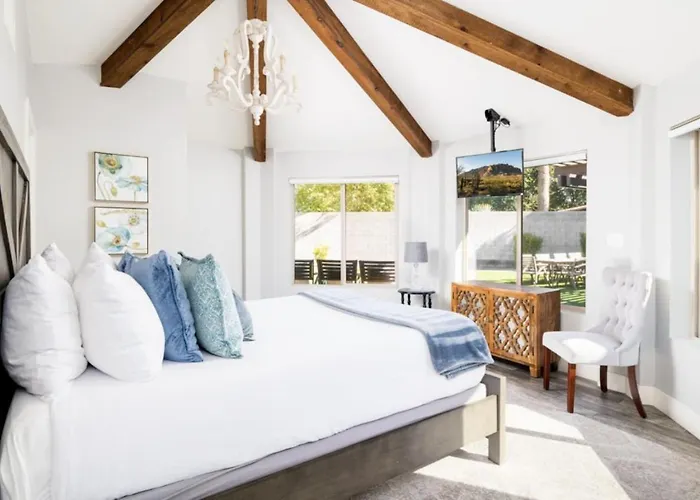 The Sun Valley Estate * Phoenix